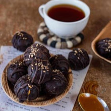 Load image into Gallery viewer, Gourmet Mix Truffles