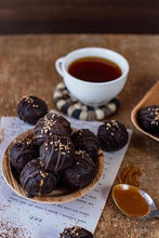 Load image into Gallery viewer, Gourmet Mix Truffles
